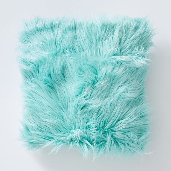 Pottery Barn Teen 18x18 Pale Seafoam Himalayan Recycled Faux-Fur Pillow Cover - Picture 1 of 8